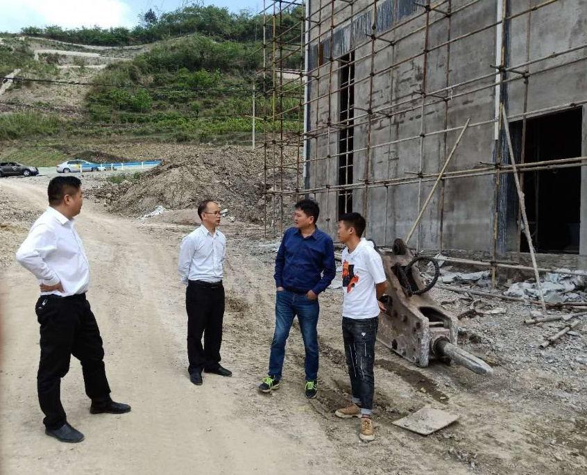 贵喜副主任赴镇宁、关岭调研.jpg